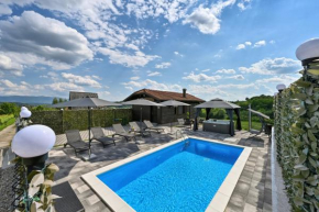 Holiday House Dora - Nice home with nice forest view and Outdoor swimming pool, Whirlpool-Jacuzzi, Sauna, 2 bedrooms and WiFi